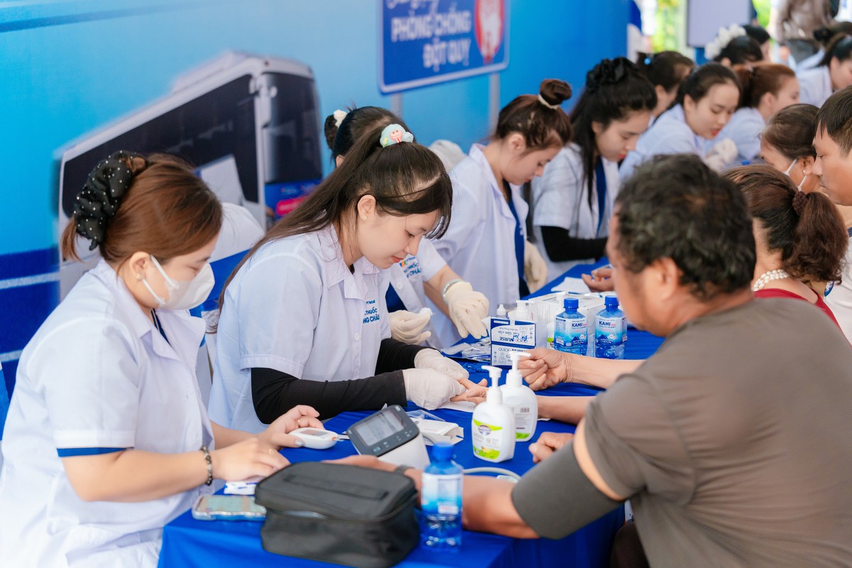 Đại diện duy nhất ngành dược phẩm và bán lẻ y tế vào Top 50 ESG 2026 của Forbes Việt Nam, hai năm liền là “Doanh nghiệp xuất sắc Châu Á”- Ảnh 4.