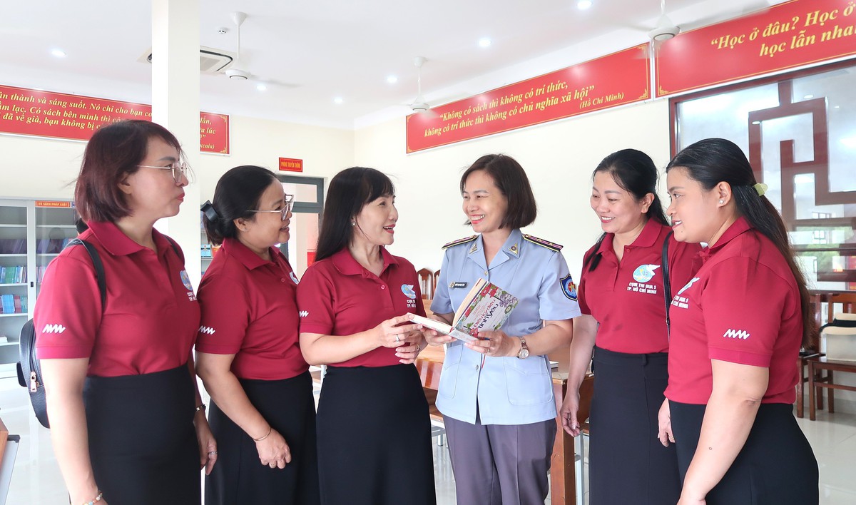 Người giữ “ngọn lửa” kết nối của Hội LHPN TPHCM - Ảnh 3.