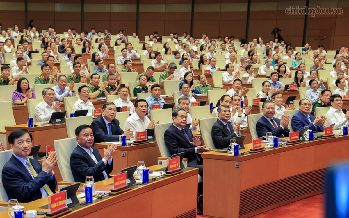 Năm 2027 phấn đấu tăng trưởng GDP từ 10% trở lên, tạo chuyển biến thực chất trong tổ chức thực thi - Ảnh 1.