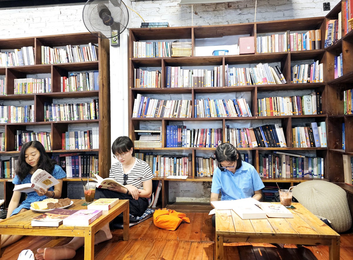 "Một giờ đọc sâu" cùng Tủ sách Phụ nữ tùng thư- Ảnh 3.