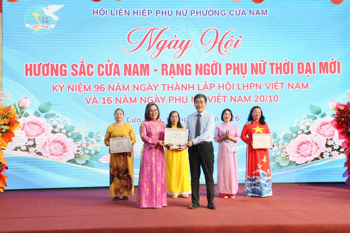 Hội LHPN phường Cửa Nam: Lan tỏa yêu thương, tôn vinh vẻ đẹp phụ nữ thời đại mới - Ảnh 2.