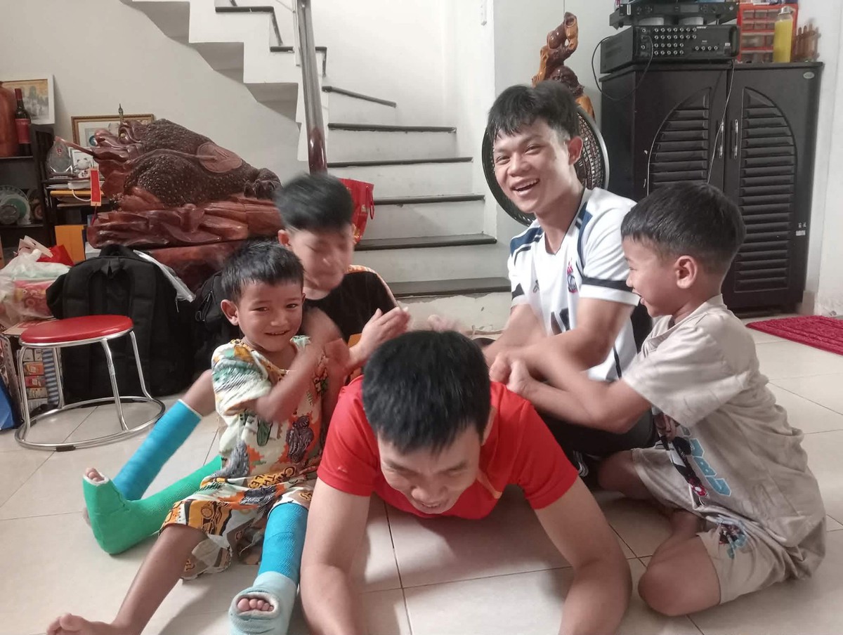 Hành trình tìm lại những bước chân cho trẻ em vùng cao- Ảnh 7.