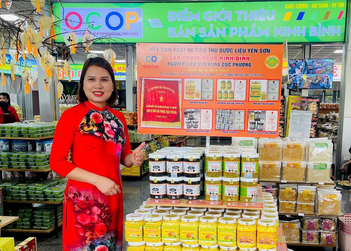 Từ củ nghệ đến thương hiệu: Phụ nữ đưa sản phẩm bản địa ra thị trường - Ảnh 1.