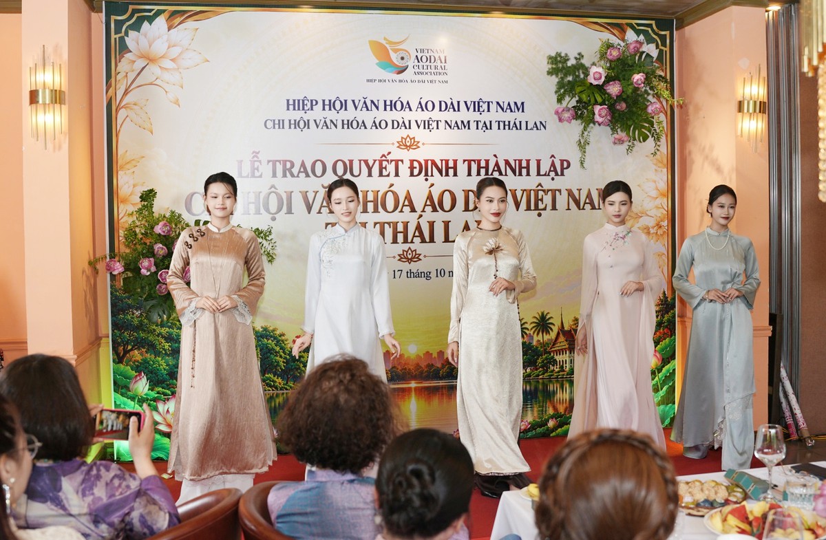 Đưa áo dài thành "đại sứ" văn hóa Việt tại Thái Lan- Ảnh 1.