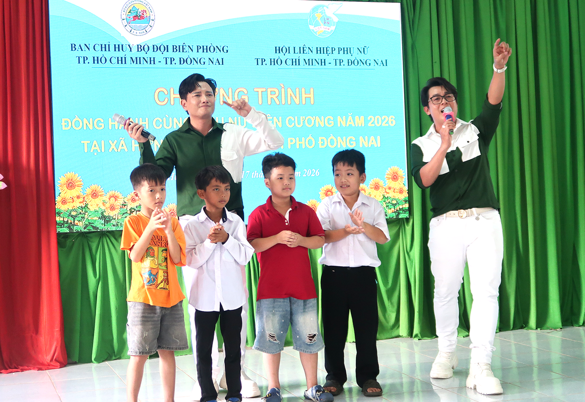 Tiếp sức phụ nữ vùng biên vươn lên trong cuộc sống- Ảnh 5.