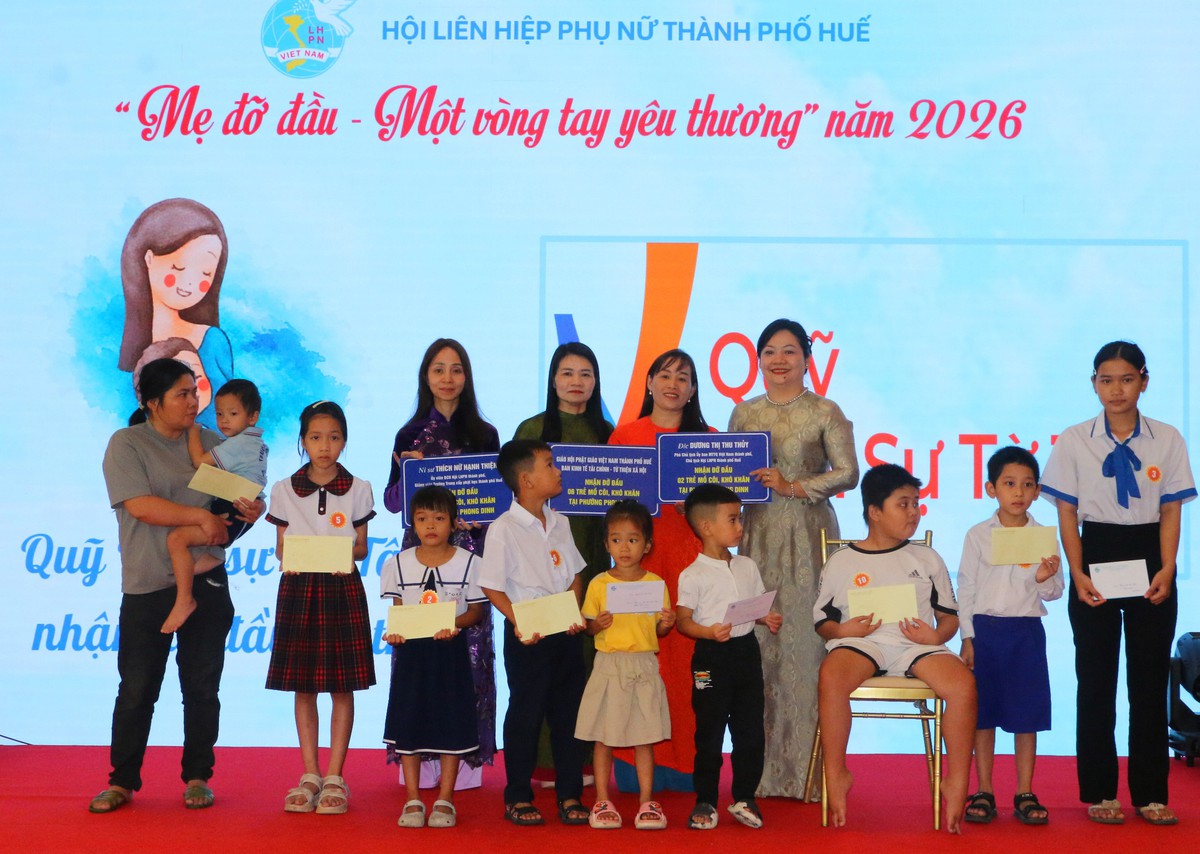 Phụ nữ Huế kết nối yêu thương hỗ trợ trẻ mồ côi - Ảnh 2.