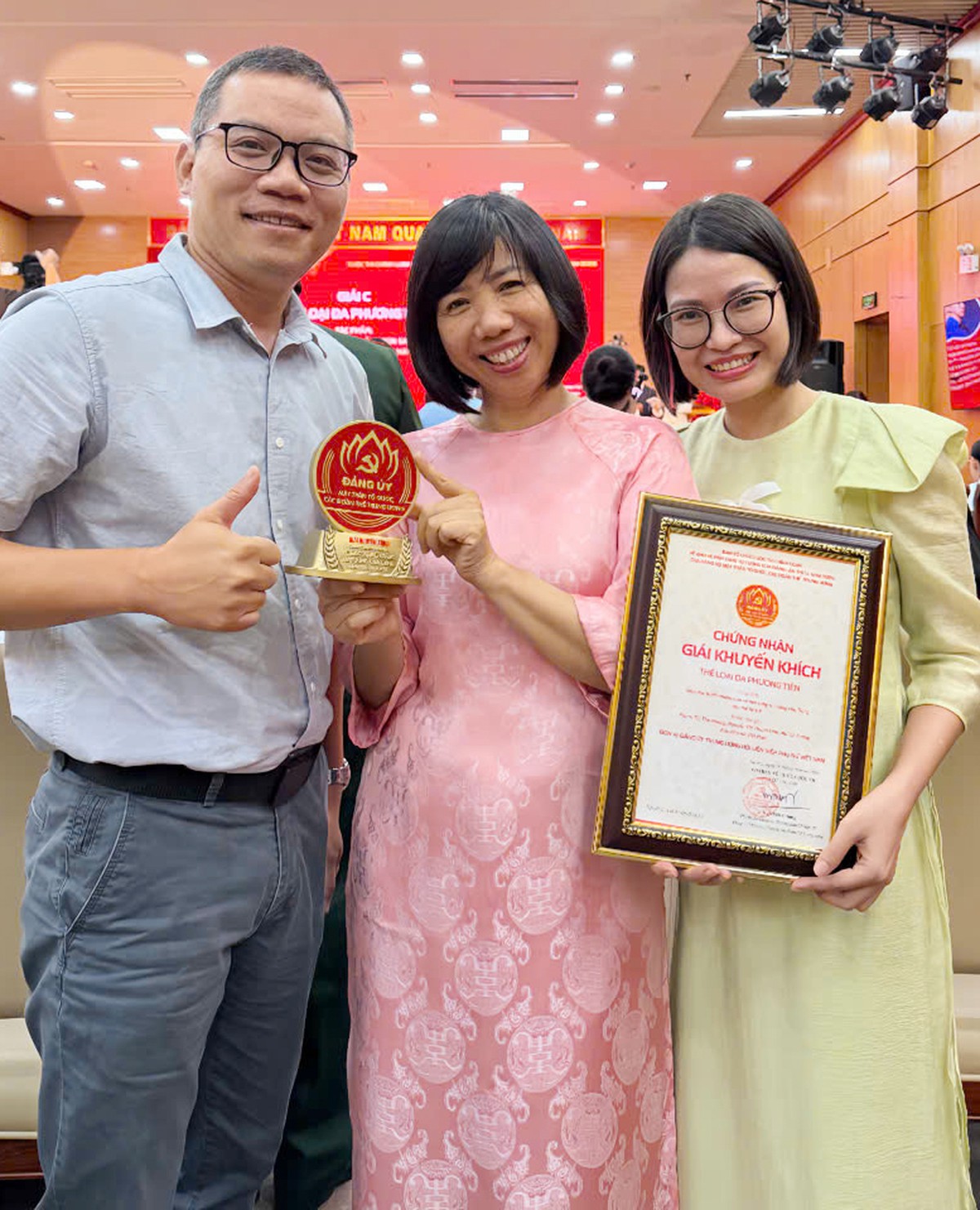 Báo Phụ nữ Việt Nam đoạt giải Cuộc thi chính luận về bảo vệ nền tảng tư tưởng của Đảng 2026- Ảnh 7.