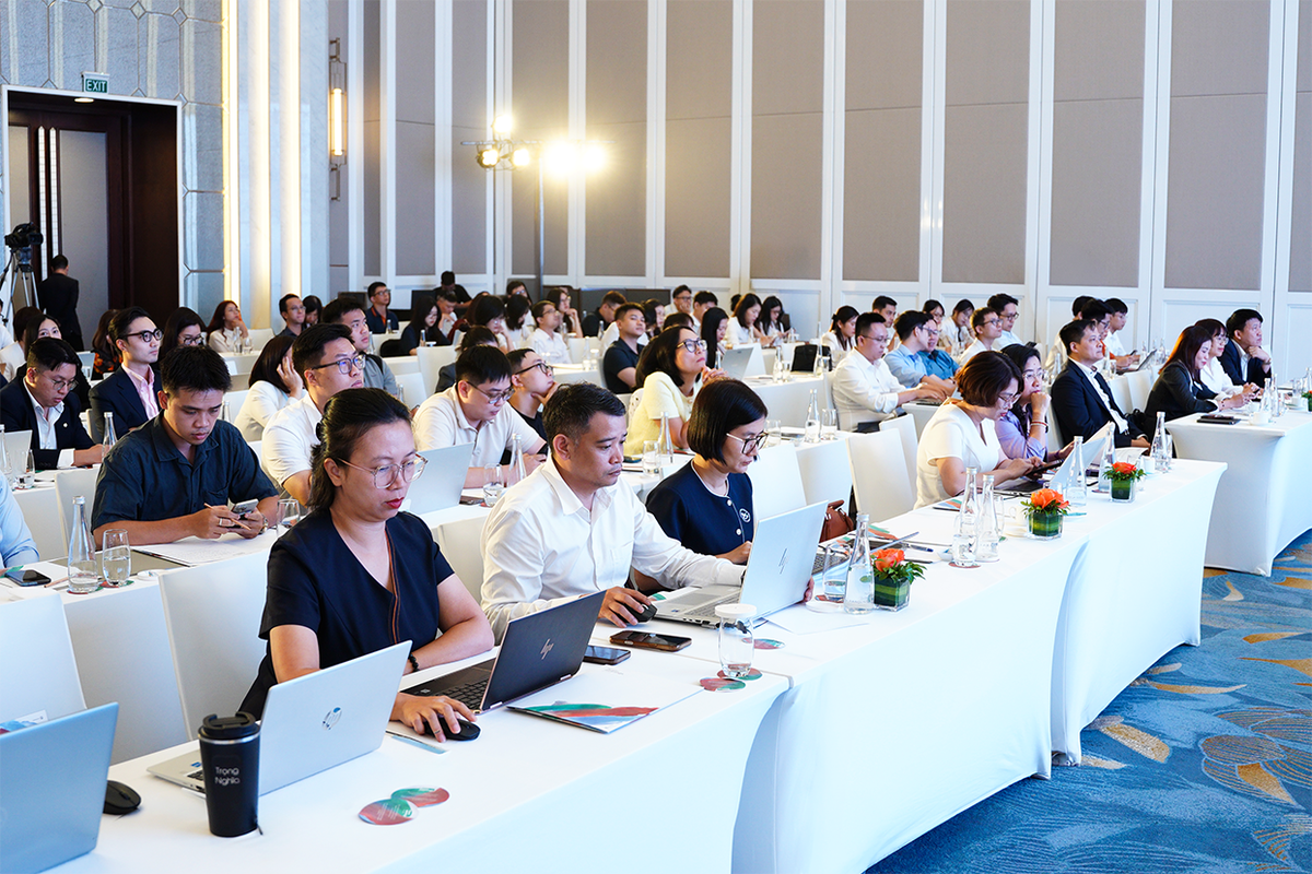 SHB tổ chức hội nghị nhà đầu tư cập nhật kế hoạch kinh doanh, tiết lộ động lực bứt phá- Ảnh 3.