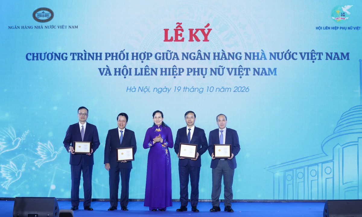 Ngân hàng Nhà nước và Hội LHPN Việt Nam ký kết Chương trình phối hợp giai đoạn 2026-2030 - Ảnh 10.
