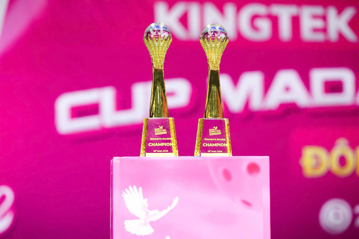Cặp đôi ca sĩ Diệp Anh - KOL Hương Linh vô địch giải đấu Kingtek Pickleball Cup Madam Truyền 2026- Ảnh 5.