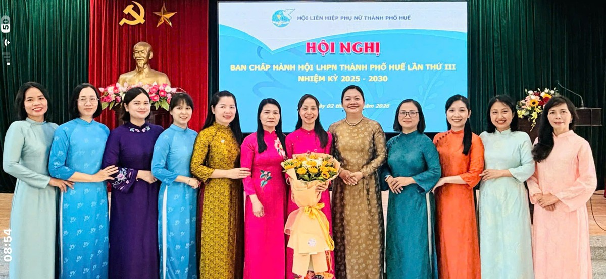 Bà Dương Thị Thu Truyền giữ chức Phó Chủ tịch Hội LHPN TP Huế - Ảnh 3.