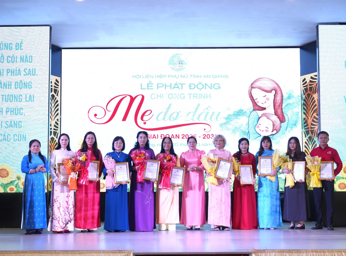 An Giang phát động chương trình mẹ đỡ đầu giai đoạn 2026 - 2031- Ảnh 1.