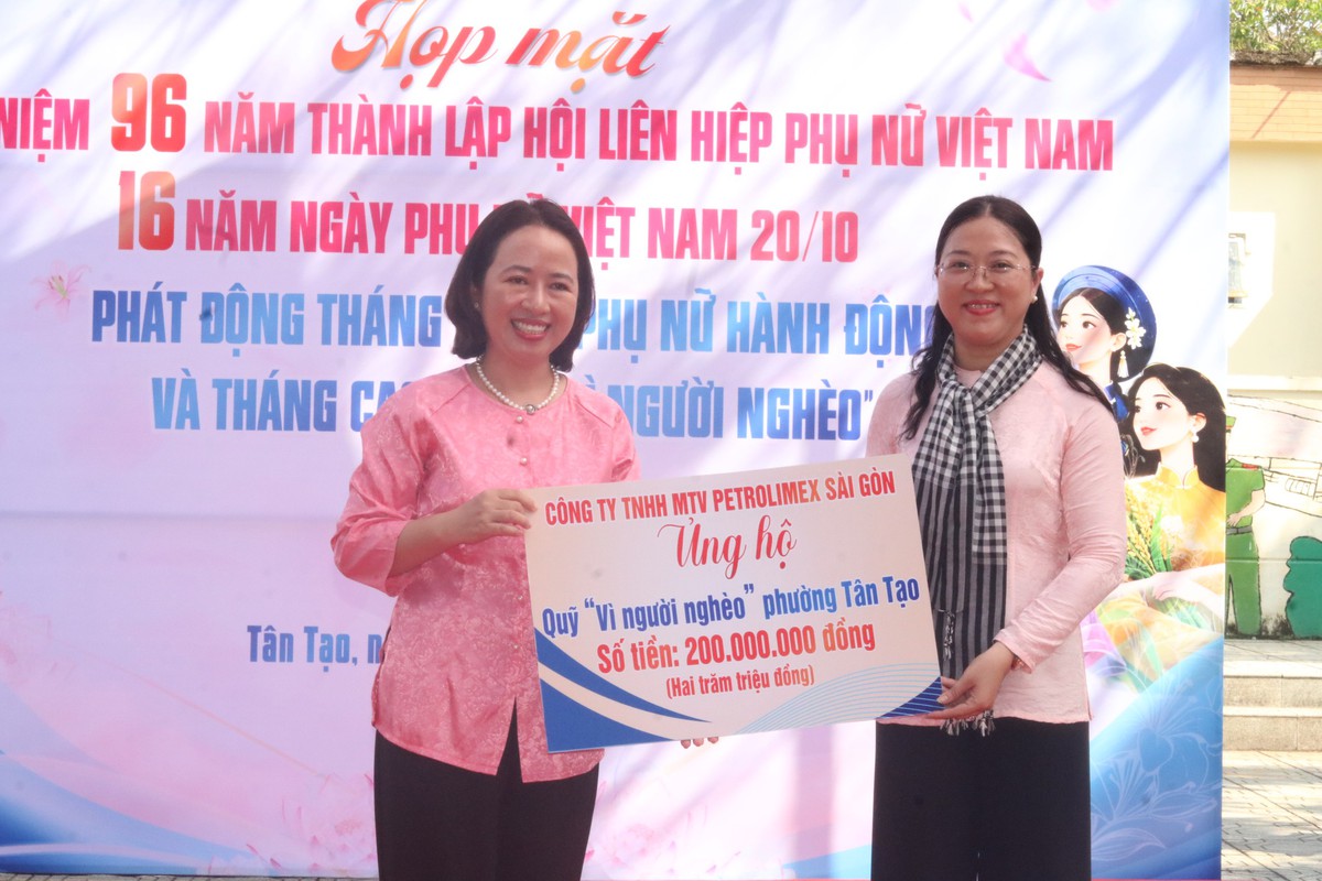 TPHCM: Lời cảm ơn và những sẻ chia ấm lòng chị em dịp 20/10- Ảnh 2.