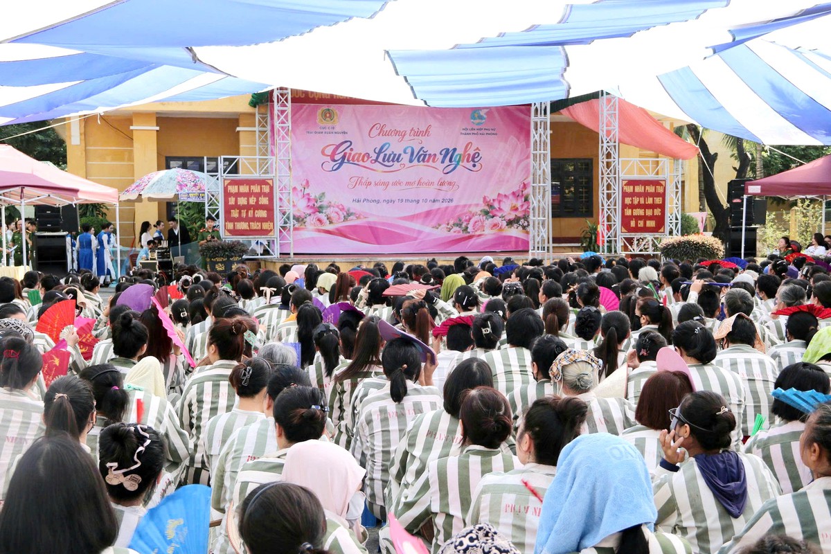 Hải Phòng tổ chức chương trình "Thắp sáng ước mơ hoàn lương" cho hơn 800 nữ phạm nhân - Ảnh 3.