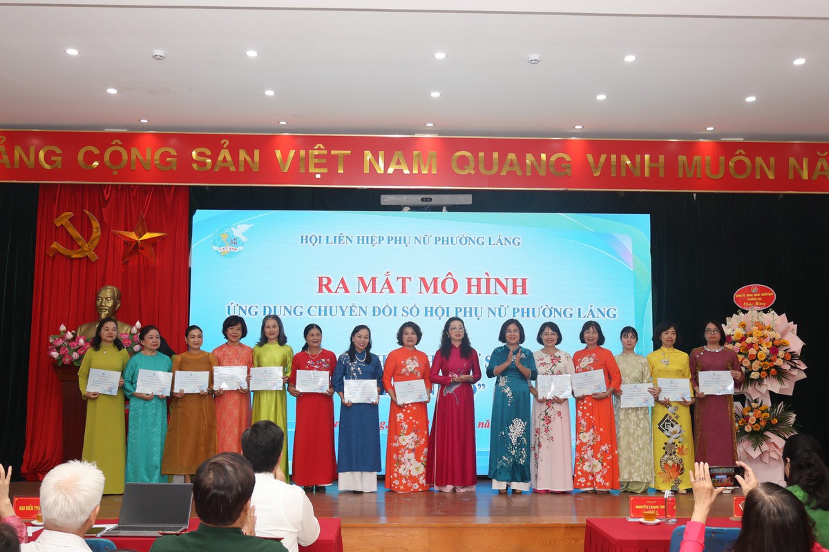 Phụ nữ phường Láng phát huy truyền thống, lan tỏa những việc làm nhân văn - Ảnh 4.