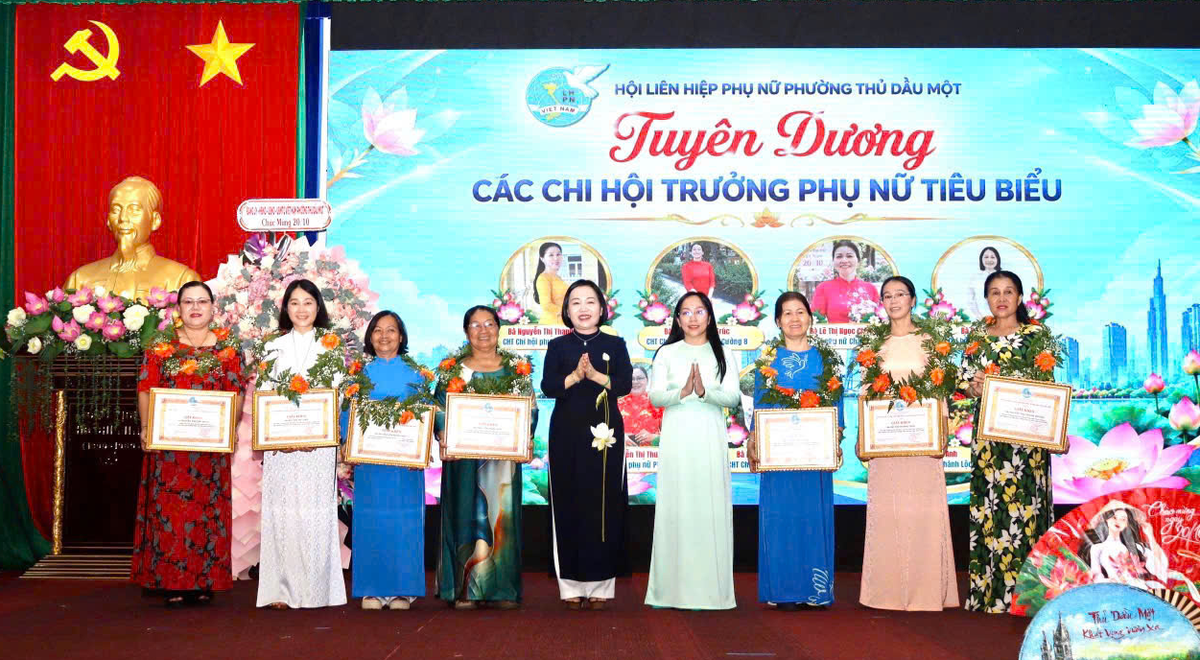 TPHCM: Lời cảm ơn và những sẻ chia ấm lòng chị em dịp 20/10- Ảnh 5.