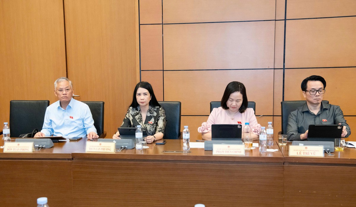 Thủ tướng Lê Minh Hưng: "Giá thuốc, thiết bị y tế đang bị đẩy lên quá cao"- Ảnh 1.