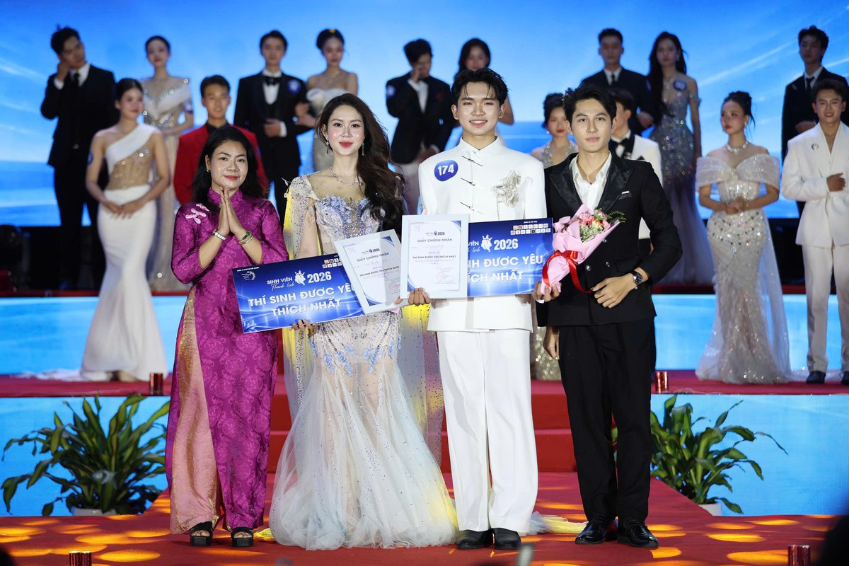 Nữ sinh Học viện Phụ nữ Việt Nam đăng quang Hoa khôi Sinh viên thanh lịch 2026 - Ảnh 8.