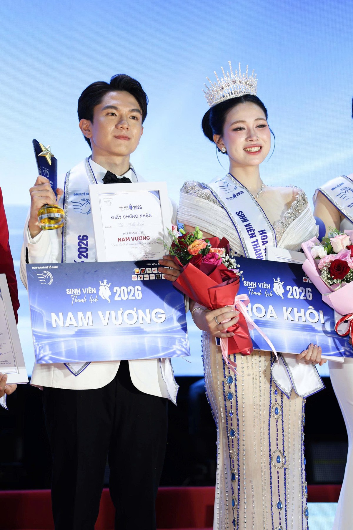 Nữ sinh Học viện Phụ nữ Việt Nam đăng quang Hoa khôi Sinh viên thanh lịch 2026 - Ảnh 12.