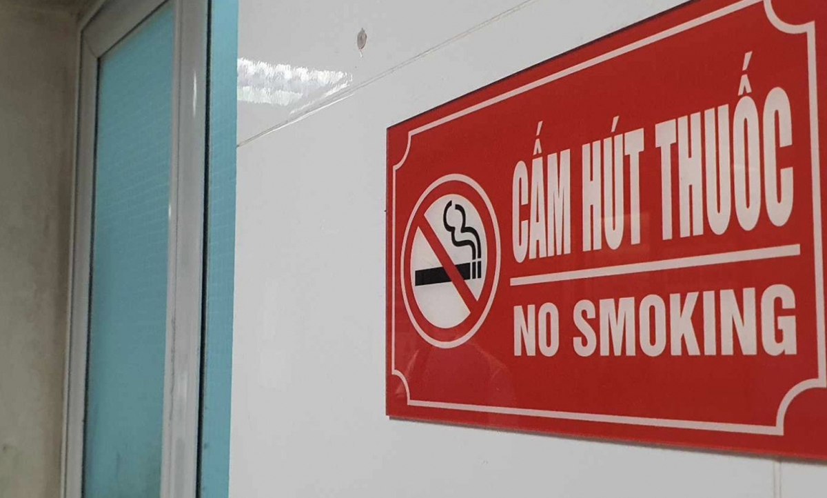 Thầy cô trở thành “thám tử” ngăn thuốc lá điện tử len lỏi vào trường học - Ảnh 2.