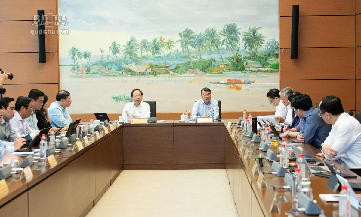 Chính phủ sẽ nghiên cứu cơ chế mua sắm trực tiếp cho bệnh viện nhằm giảm khâu trung gian, tiết kiệm chi phí- Ảnh 1.