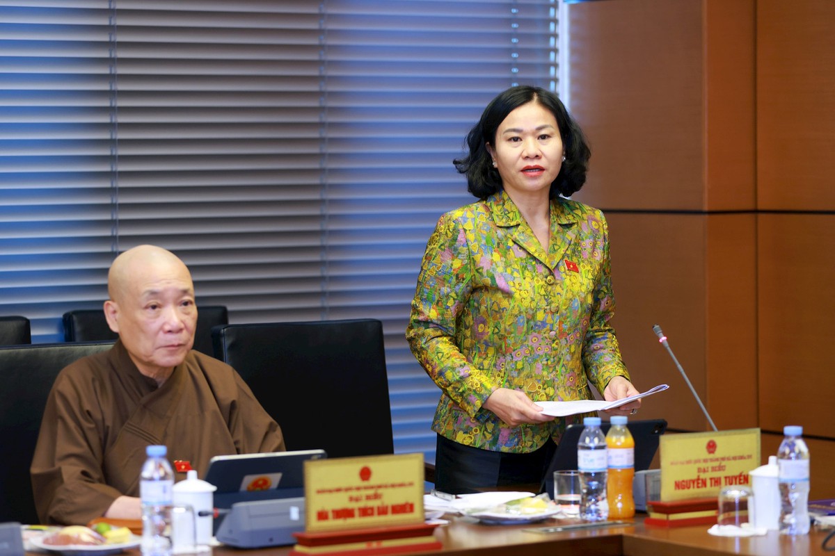 Đại biểu Nguyễn Thị Tuyến: Bảo vệ quyền lợi người dân trong chính sách đất đai, nhà ở - Ảnh 2.