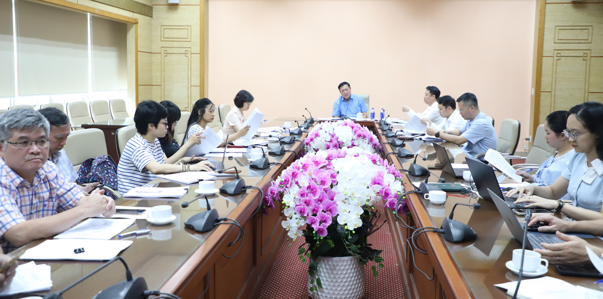 Tăng cường kiểm soát và phân cấp quản lý mỹ phẩm - Ảnh 1.