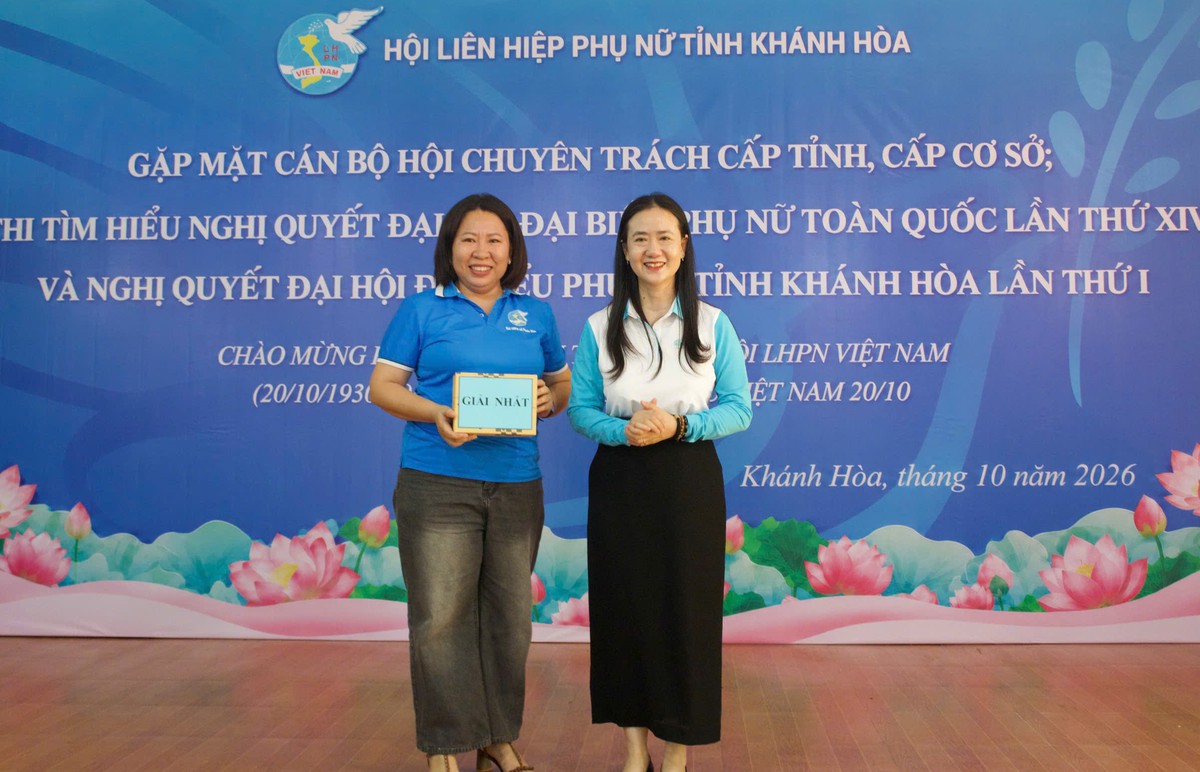 Hội LHPN Khánh Hòa gặp mặt, động viên 70 cán bộ Hội chuyên trách- Ảnh 2.
