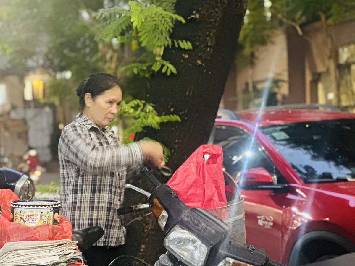 Bài toán EPR: Mở đúng "cánh cửa" để "phụ nữ ve chai" không bị bỏ lại phía sau- Ảnh 2.