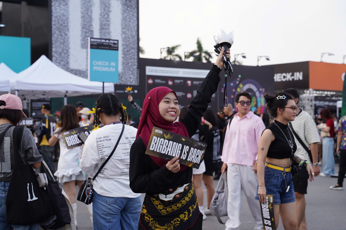 Fan BigBang biến sân Mỹ Đình thành sàn diễn thời trang trước giờ concert- Ảnh 11.