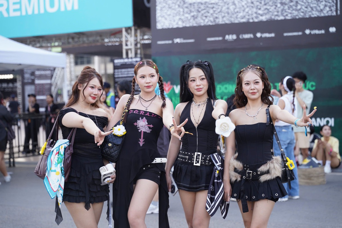 Fan BigBang biến sân Mỹ Đình thành sàn diễn thời trang trước giờ concert- Ảnh 8.