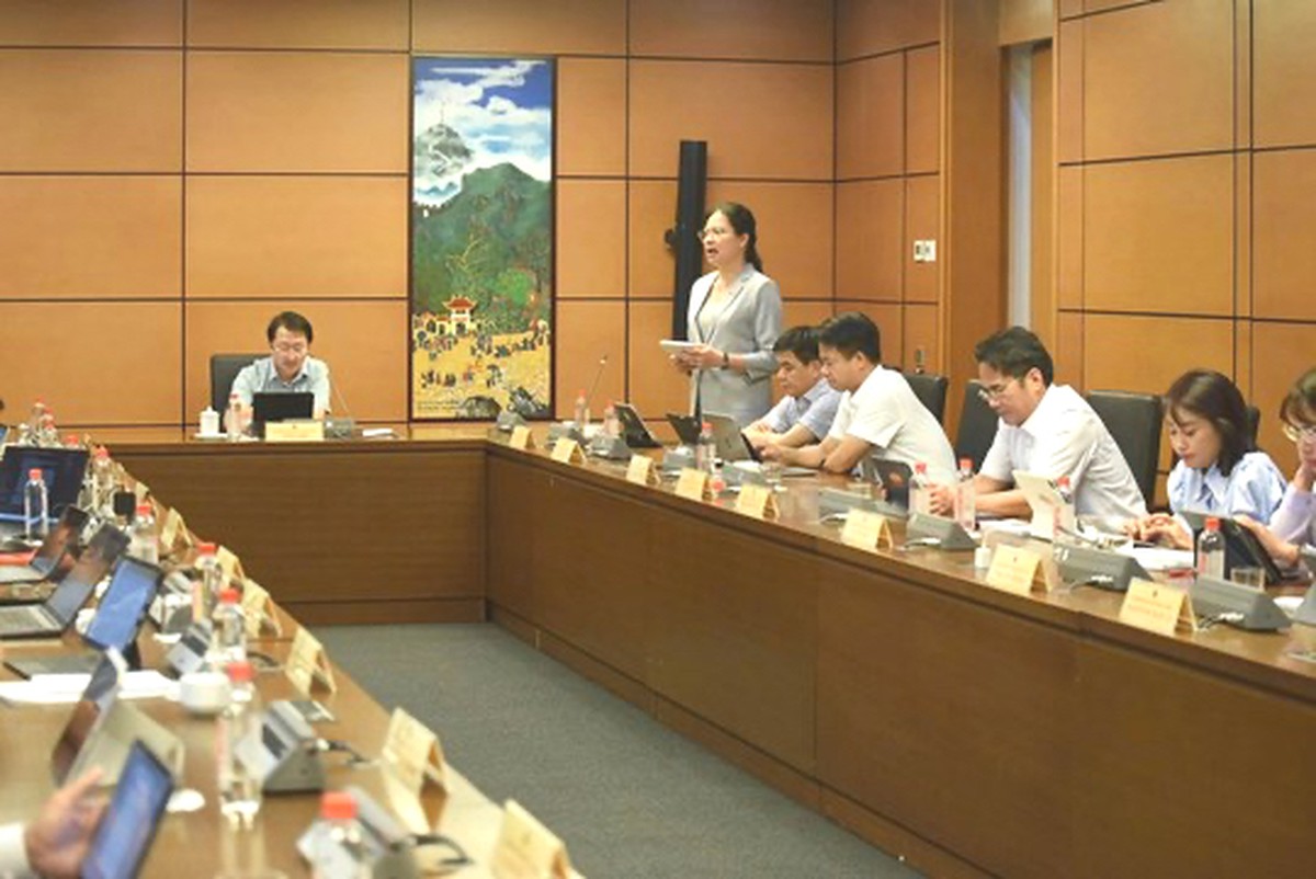 Đại biểu Hà Thị Nga: Gỡ rào cản, khơi thông nguồn lực phát triển công nghiệp văn hóa- Ảnh 1.