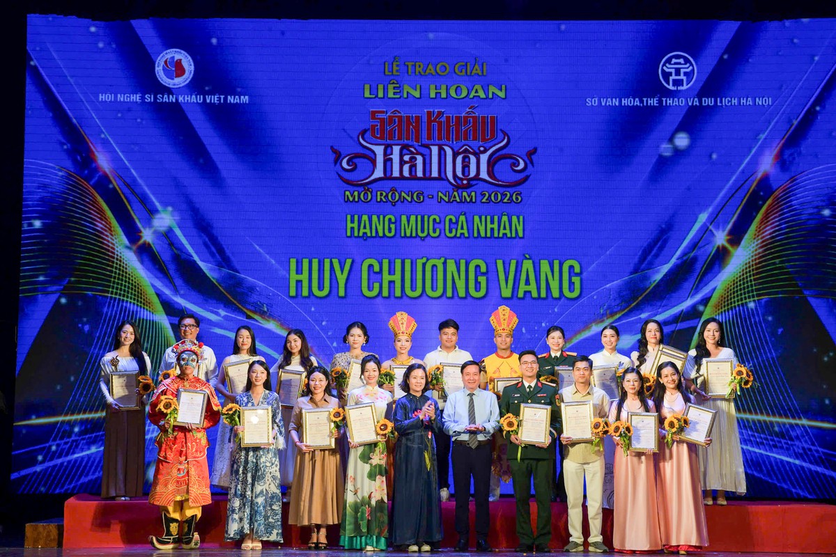 Liên hoan Sân khấu Hà Nội mở rộng 2026: Sức hút từ những đêm diễn kín khán phòng- Ảnh 2.