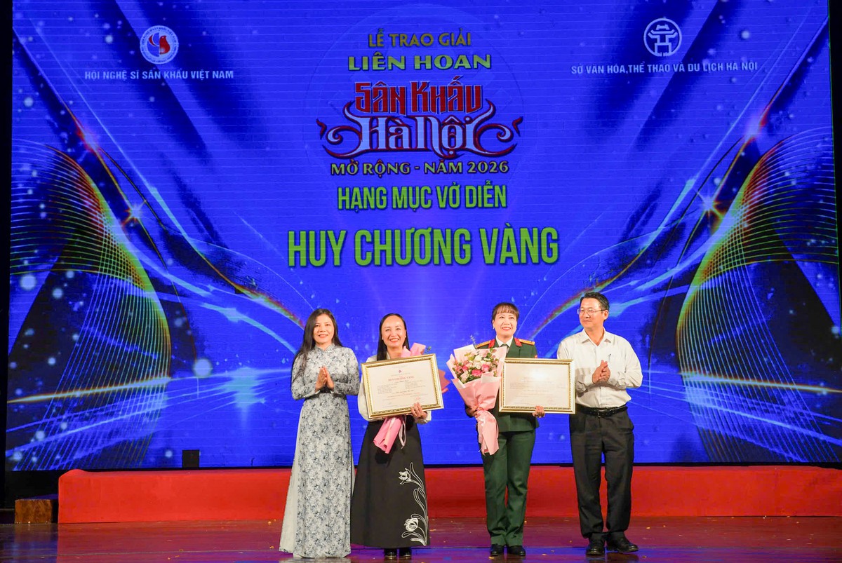 Liên hoan Sân khấu Hà Nội mở rộng 2026: Sức hút từ những đêm diễn kín khán phòng- Ảnh 1.