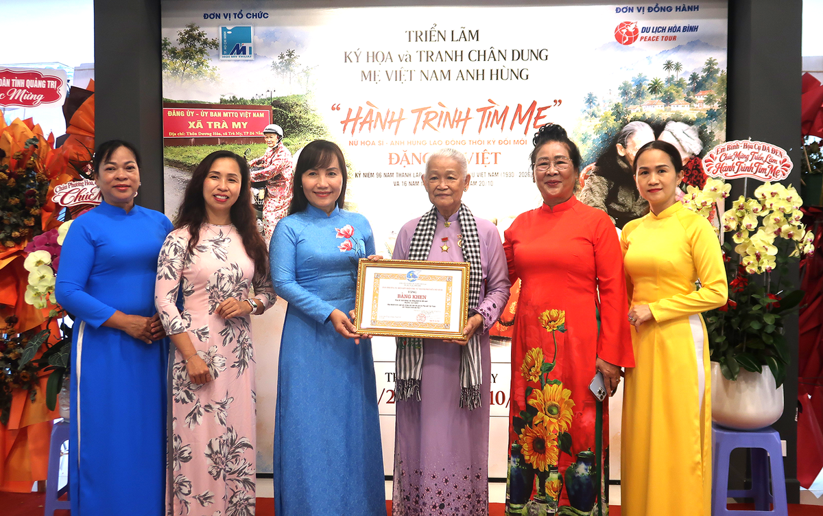 Hội LHPN TPHCM tri ân họa sĩ Đặng Ái Việt với “Hành trình tìm Mẹ”- Ảnh 2.