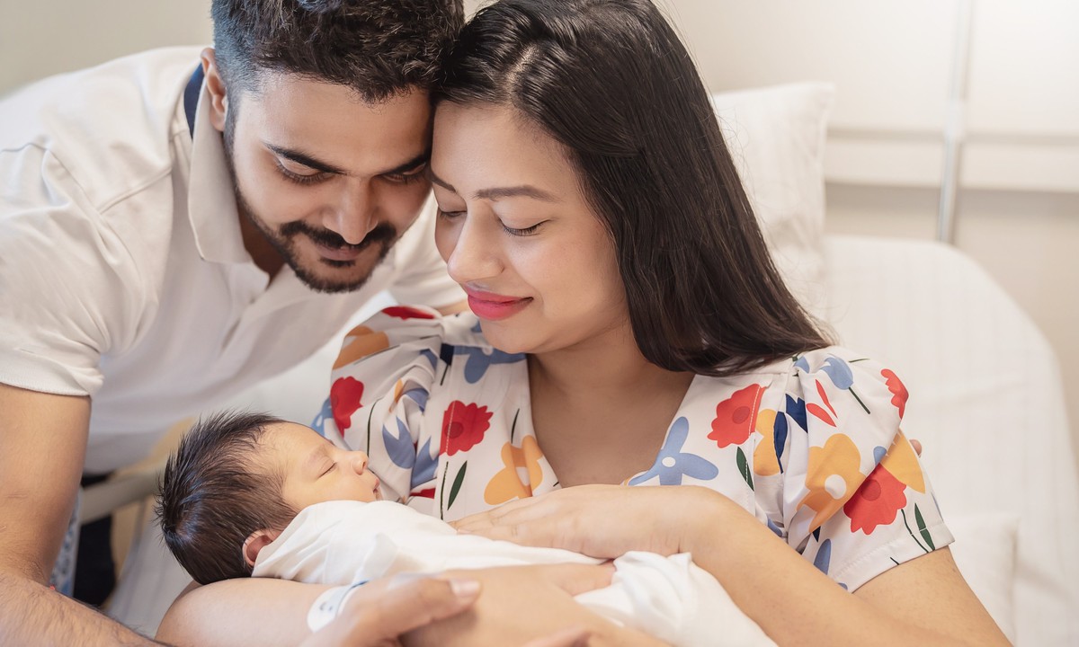 Chế độ nghỉ thai sản của phụ nữ gấp 8 lần so với nam giới: Chiếc gông xiềng vô hình trói buộc sự nghiệp - Ảnh 3.