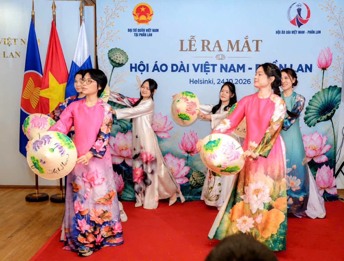 Ra mắt Hội Áo dài Việt Nam tại Phần Lan - Ảnh 3.