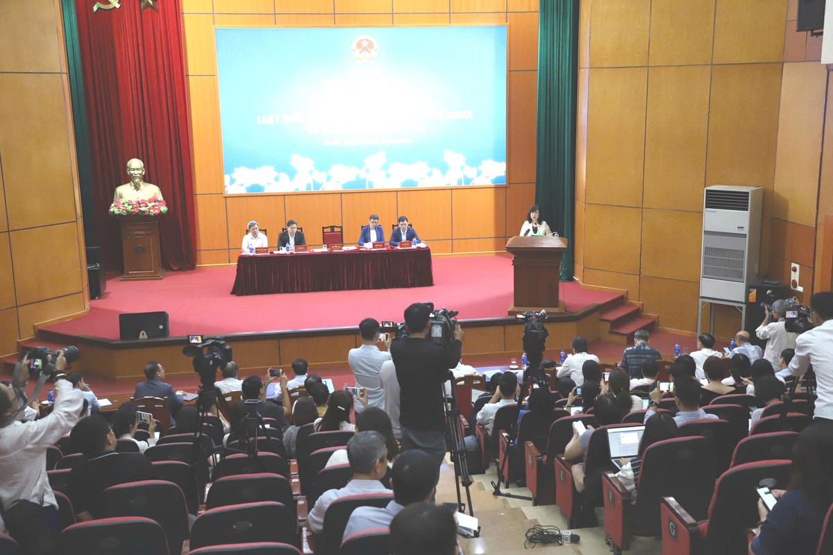 Bộ trưởng Bộ Y tế: Hoàn thiện quy định hiến ghép mô, tạng để mở rộng cơ hội cứu sống người bệnh- Ảnh 1.