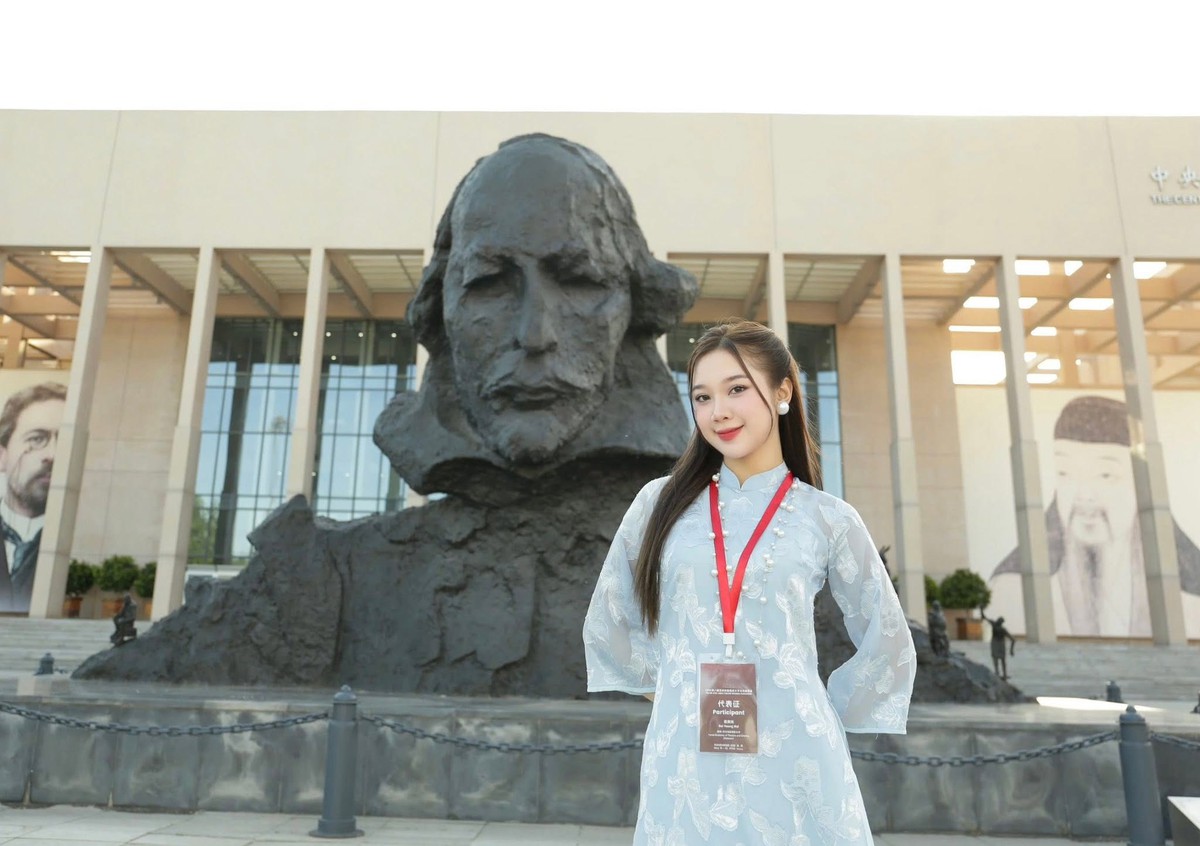 Muốn nghệ sĩ sáng tạo, đừng đào tạo theo khuôn mẫu - Ảnh 2.