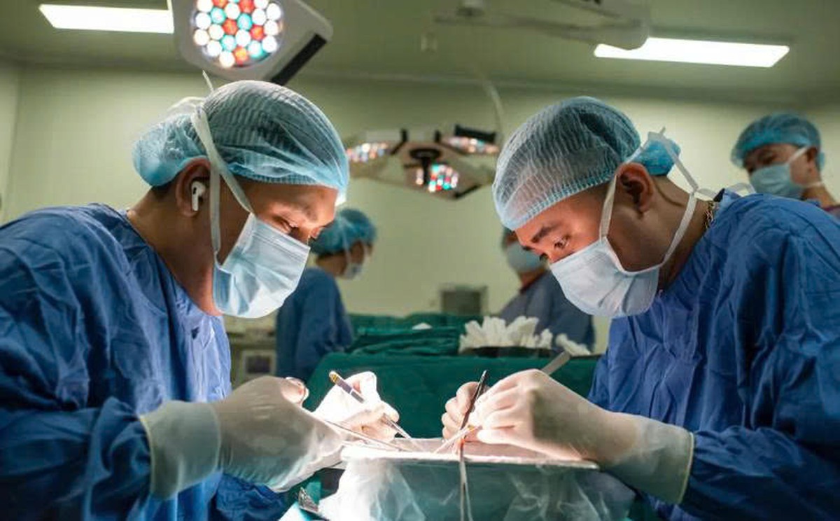 Thứ trưởng Bộ Y tế: Cần thận trọng khi lấy ý kiến về hiến mô, tạng ở người dưới 18 tuổi- Ảnh 1.