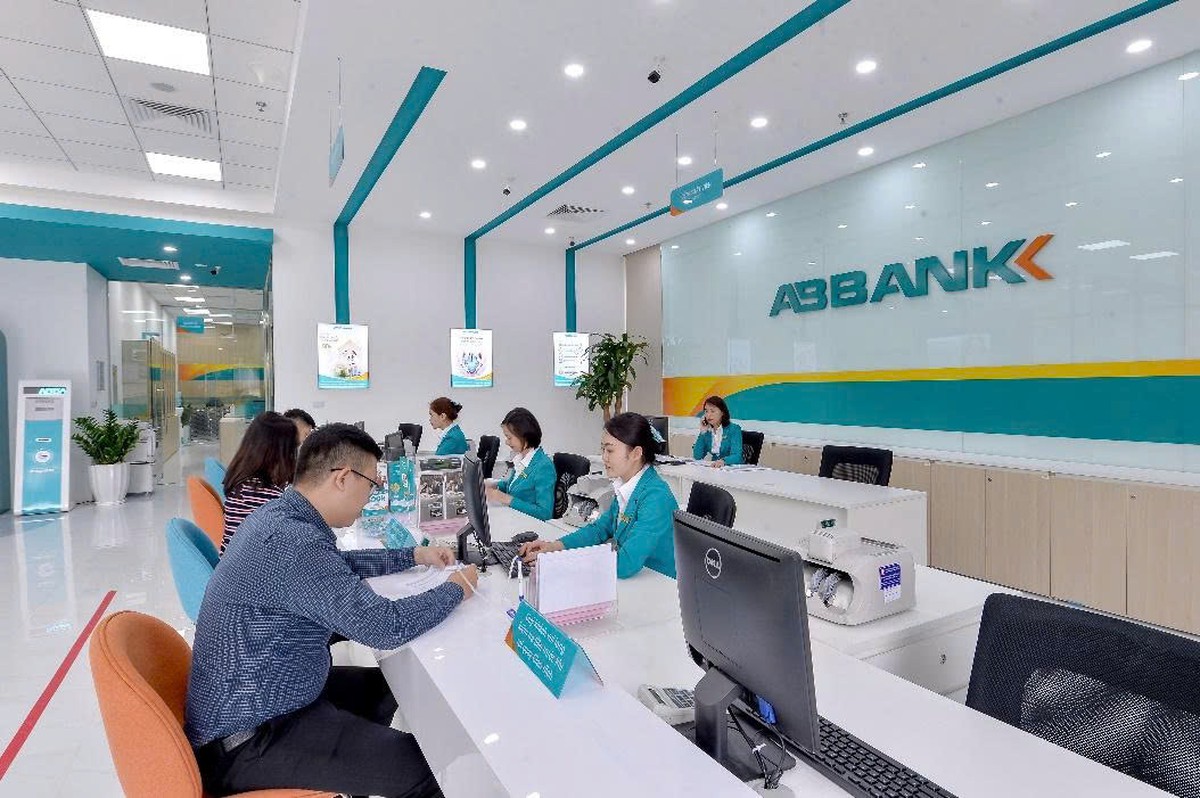 Ngân hàng ABBank, BVBank và Vietbank lợi nhuận tăng gần gấp đôi: Tiền đến từ đâu, có giữ được đà tăng? - Ảnh 2.