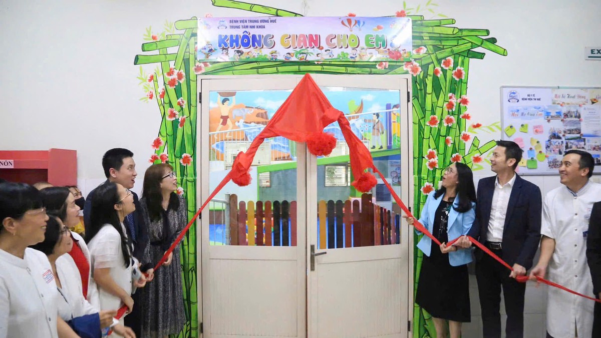 "Không gian cho em” của Bệnh viện Trung ương Huế được chọn là mô hình tiêu biểu trong chương trình Bứt phá Việt Nam 2026 - Ảnh 4.
