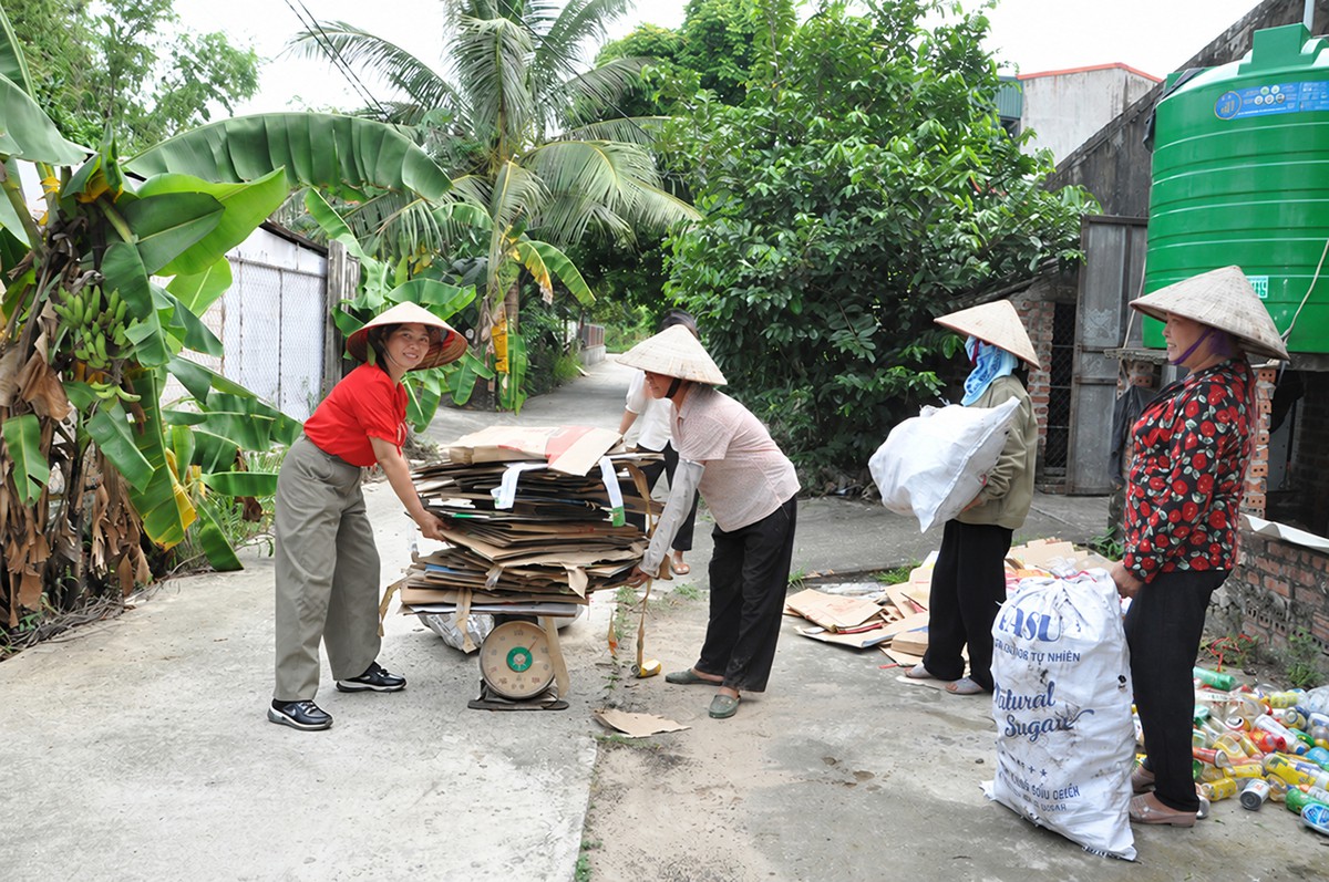 Phụ nữ Hưng Yên góp những việc nhỏ làm đẹp làng quê- Ảnh 3.