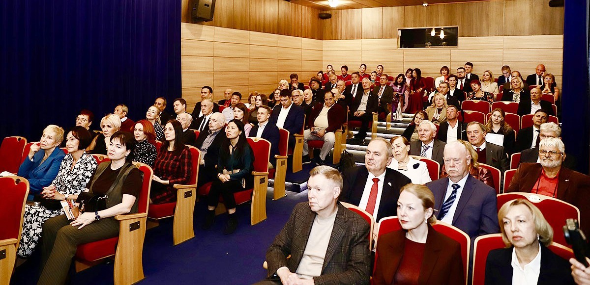"Về miền ký ức chung": Nhịp cầu kết nối tình bạn Việt Nam - Nga - Belarus- Ảnh 3.