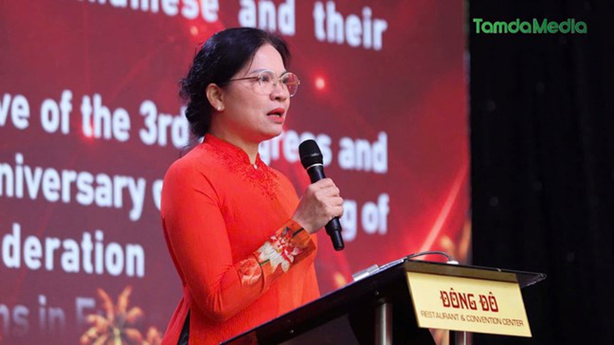 Phó Chủ tịch - Tổng Thư ký UBTƯ MTTQ Việt Nam Hà Thị Nga dự Ngày hội đại đoàn kết toàn dân tộc tại Cộng hòa Séc- Ảnh 1.