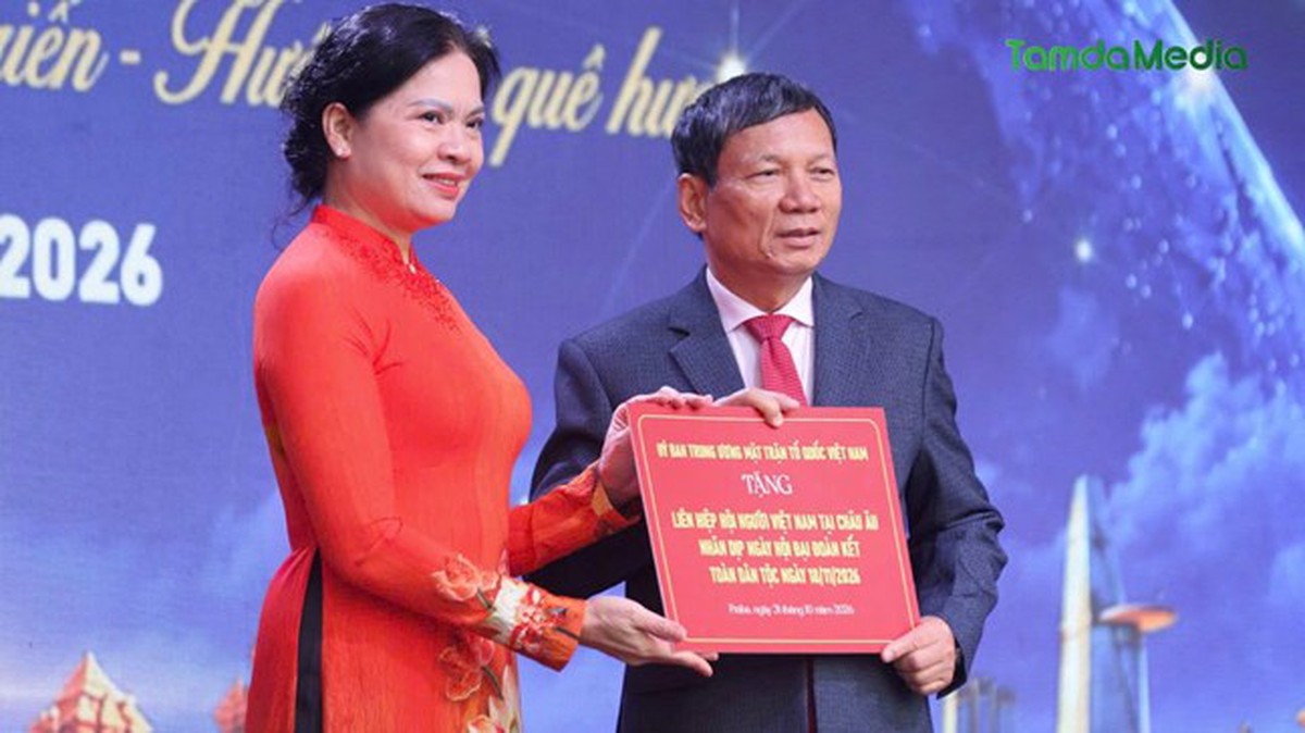 Phó Chủ tịch - Tổng Thư ký UBTƯ MTTQ Việt Nam Hà Thị Nga dự Ngày hội đại đoàn kết toàn dân tộc tại Cộng hòa Séc- Ảnh 2.