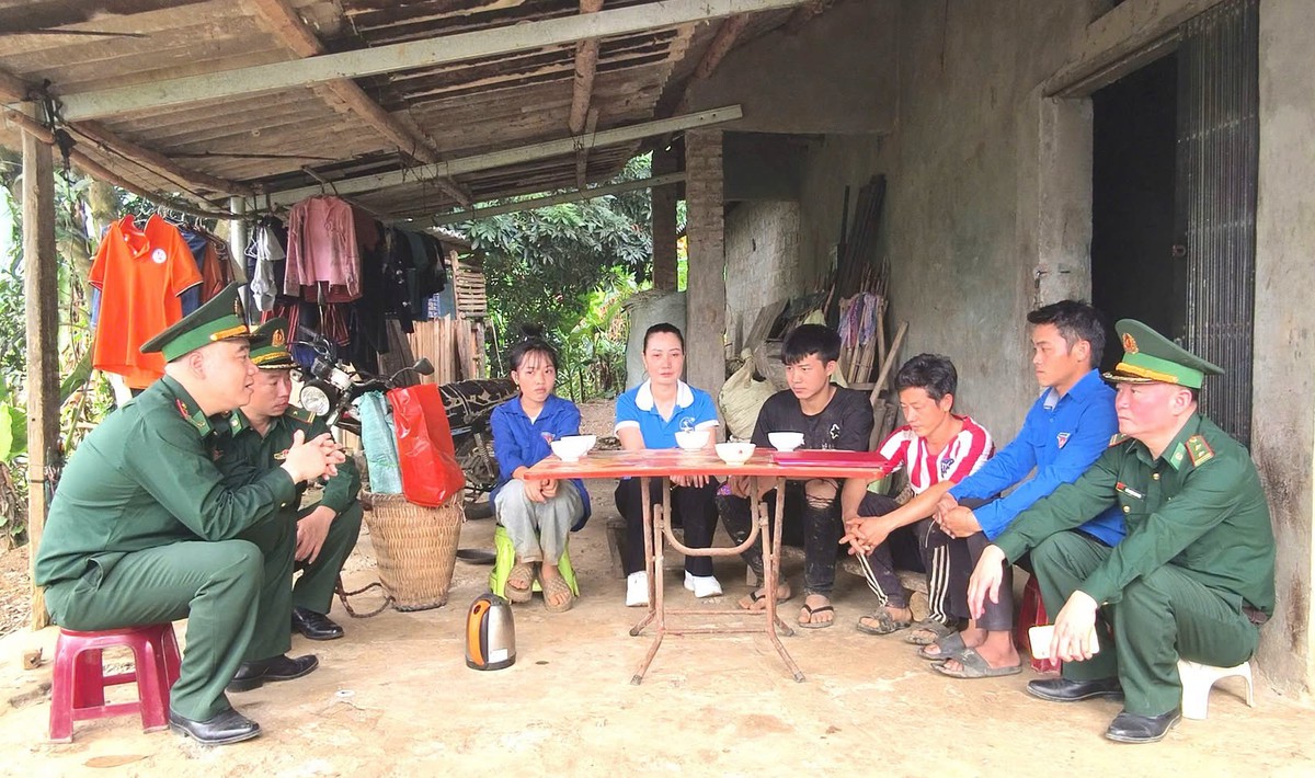 Lào Cai: Tuyên truyền, vận động nhân dân phòng, chống tảo hôn, hôn nhân cận huyết thống - Ảnh 1.