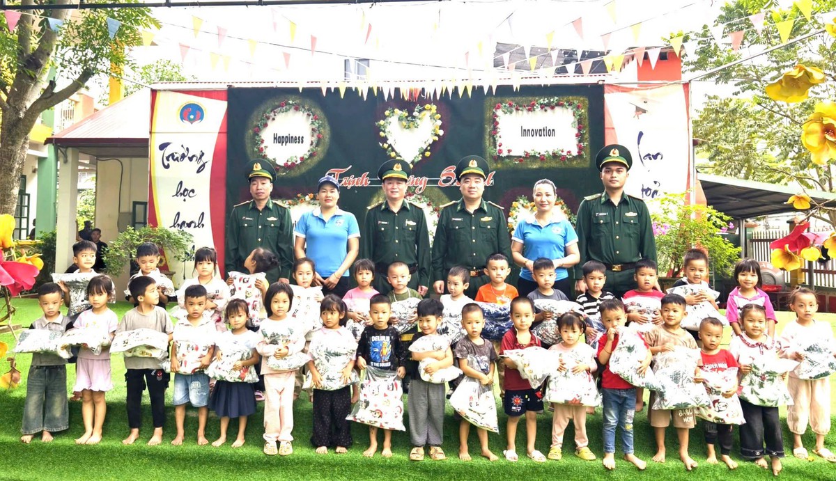 Lào Cai: Tuyên truyền, vận động nhân dân phòng, chống tảo hôn, hôn nhân cận huyết thống - Ảnh 2.