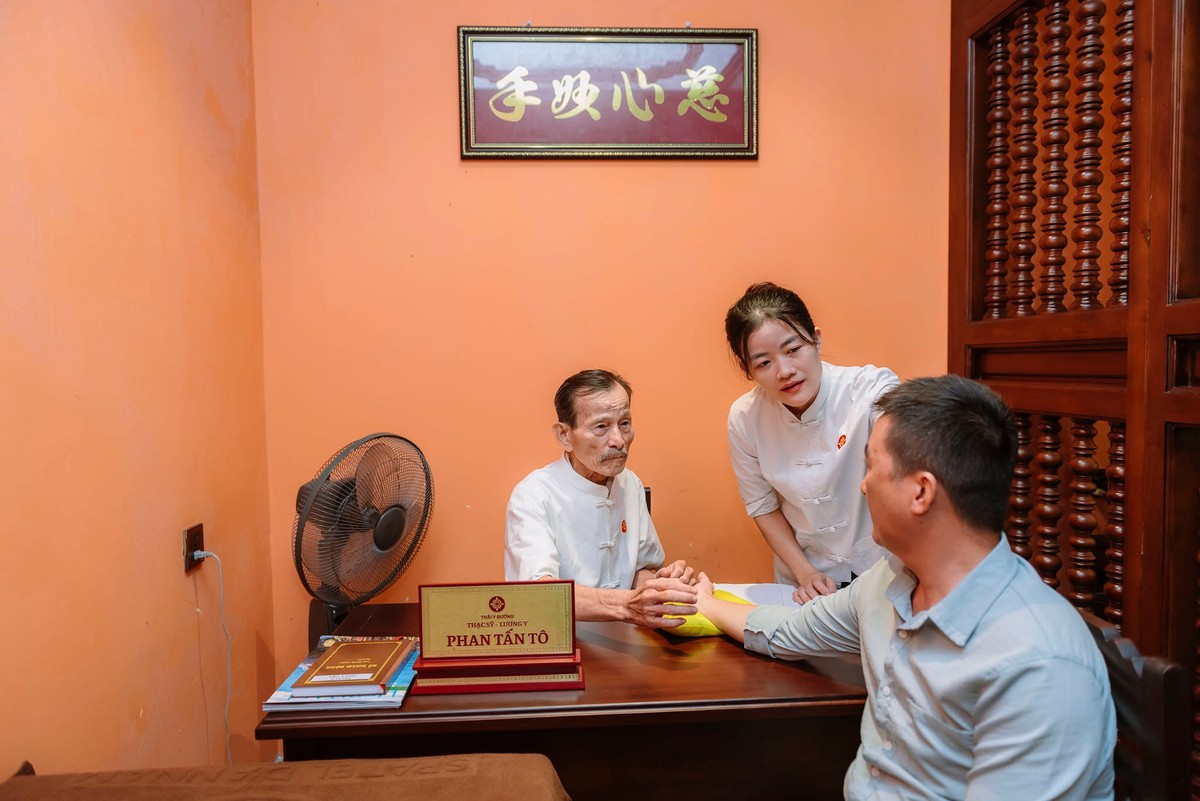 TP Huế đặt mục tiêu đón 810.000 khách du lịch y tế mỗi năm - Ảnh 3.