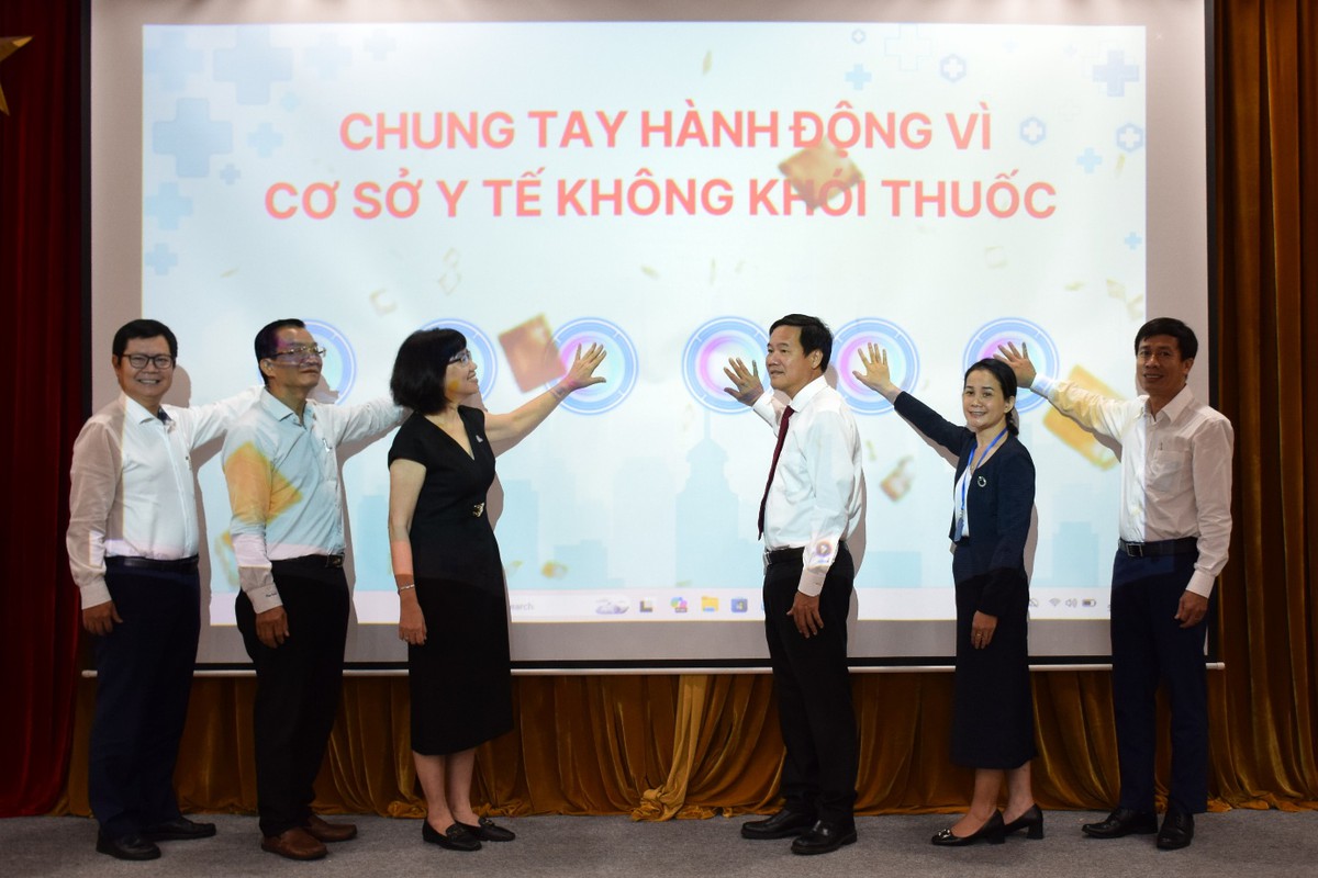 TPHCM tăng cường kiểm tra, xử lý hành vi kinh doanh thuốc lá trái phép trên không gian mạng- Ảnh 1.